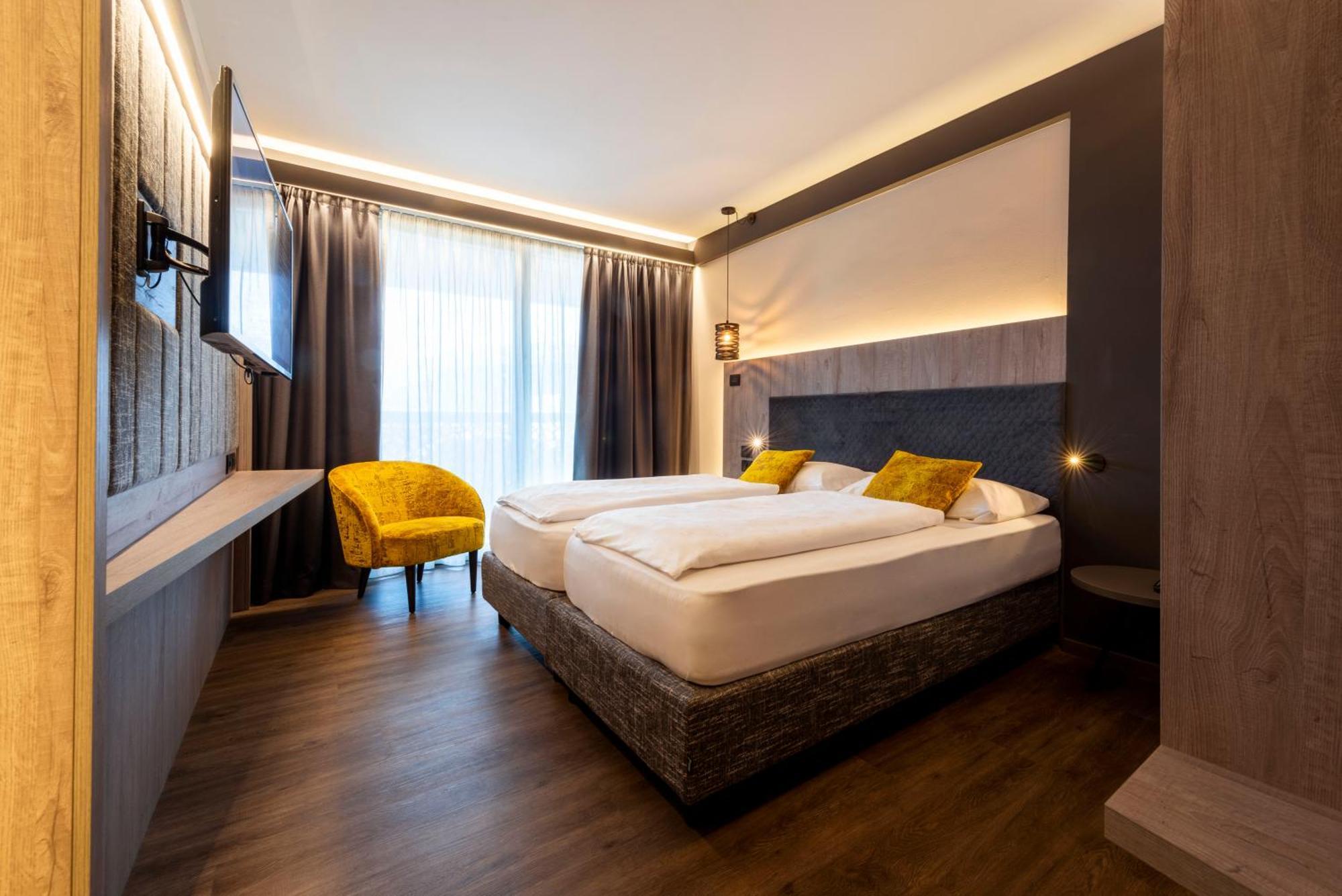 Ideal Park Hotel 4*