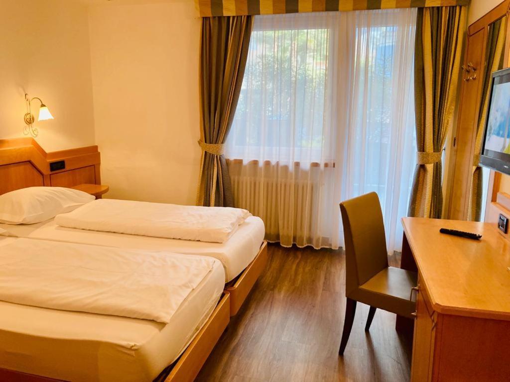 Ideal Park Hotel 4*