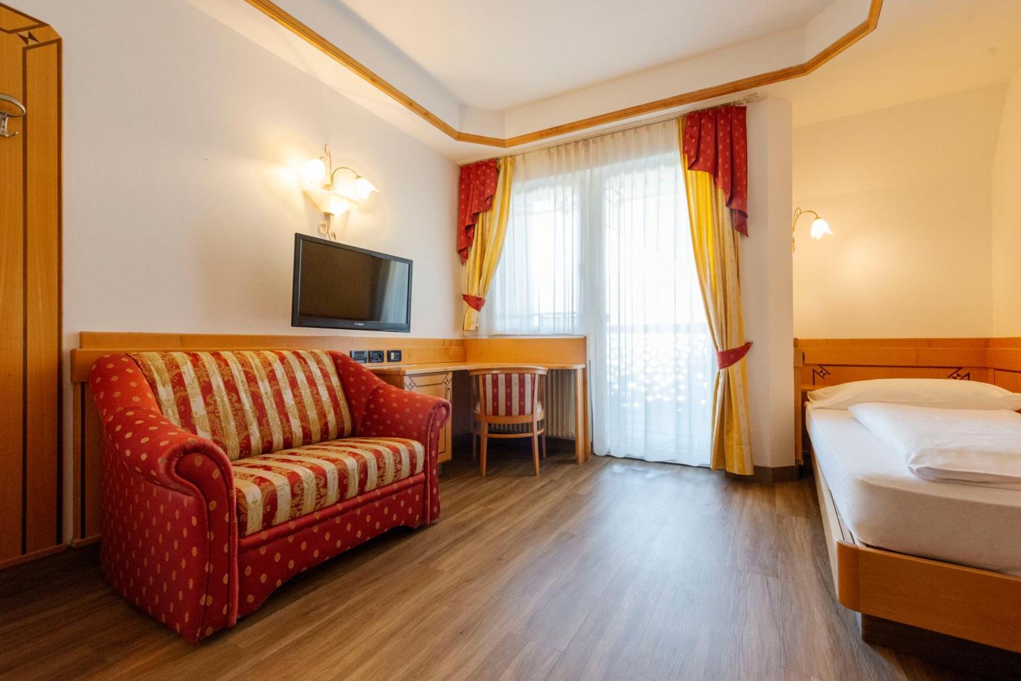Ideal Park 4* Leifers